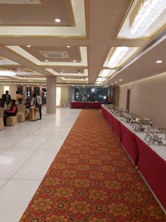 Acco Grand Hotel Lucknow Exterior photo