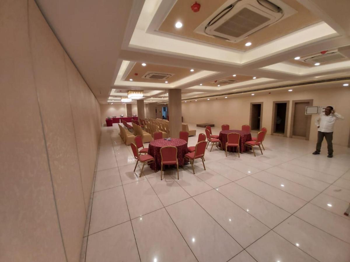 Acco Grand Hotel Lucknow Exterior photo